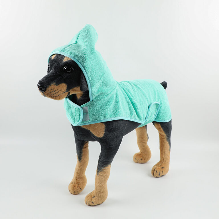 Microfiber pet bathrobe