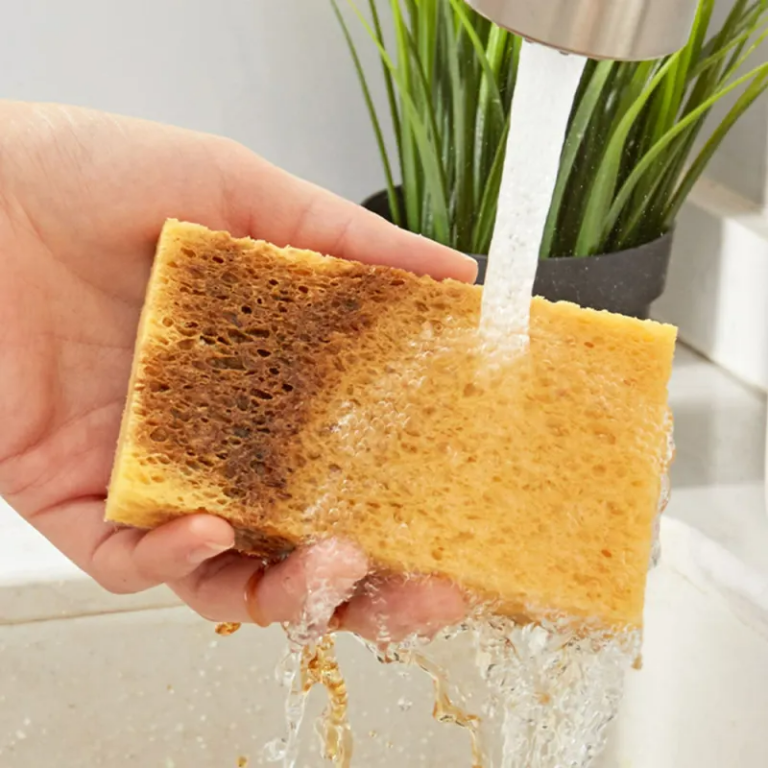 Composite cellulose sponge dishwashing wipe